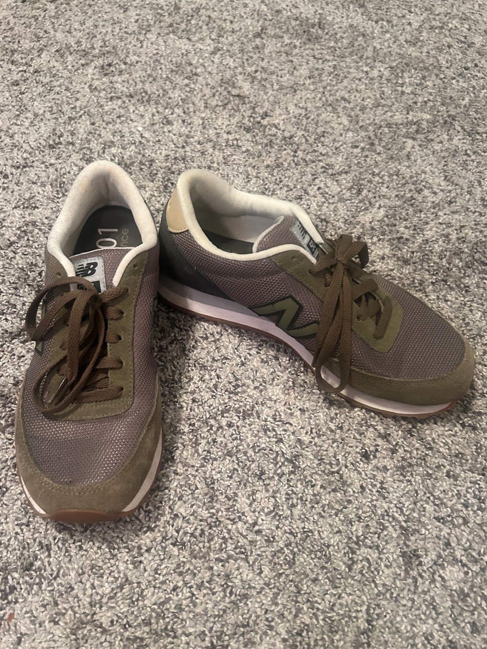 New Balance Men’s Olive and Brown Retro Runner Sneakers